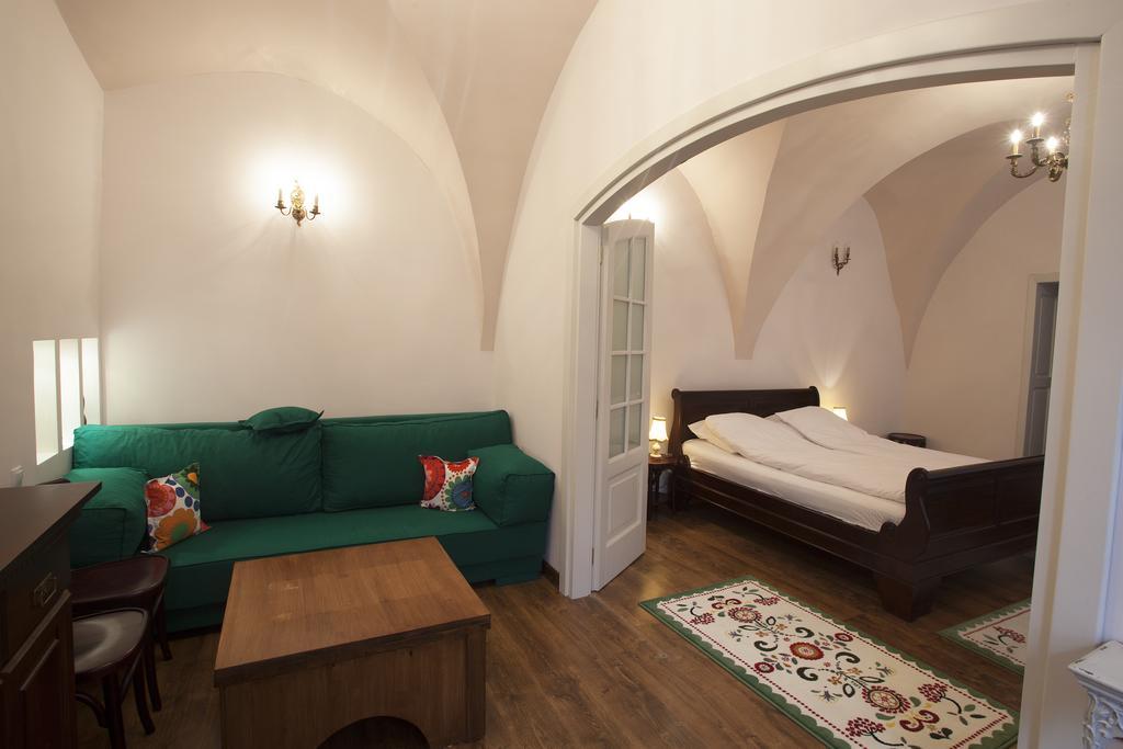 Green Door Apartment Sibiu Habitación foto
